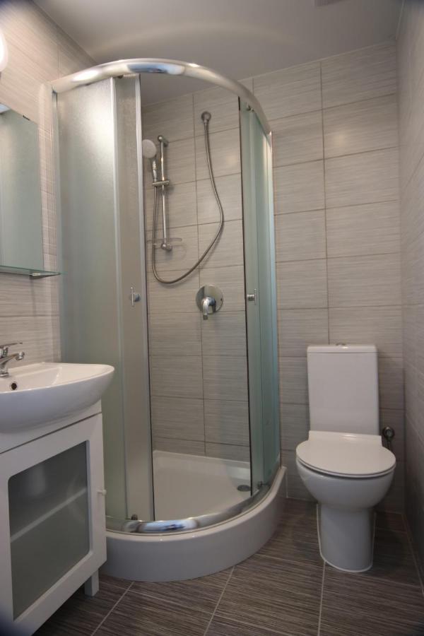 Osrodek Wypoczynkowy Slonce Bobolin Hotel Dabki Bagian luar foto